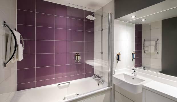 Premier Inn Staines Upon Thames 외부 사진